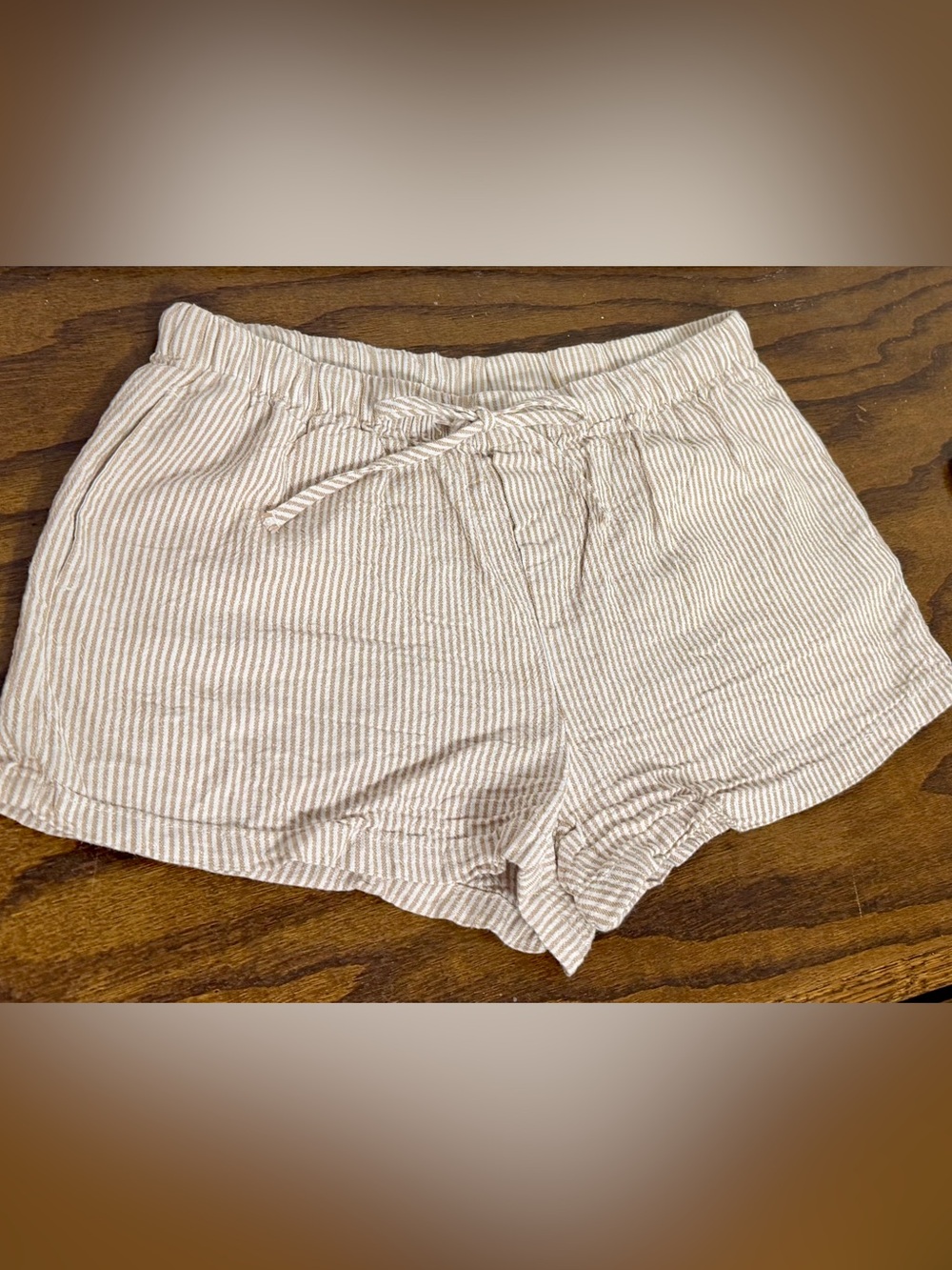 American Threads Women’s Large Beige White Striped Drawstring Shorts
